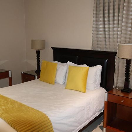 Airport Gardens Boutique Hotel Boksburg Esterno foto