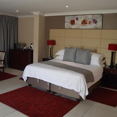 Airport Gardens Boutique Hotel Boksburg Esterno foto