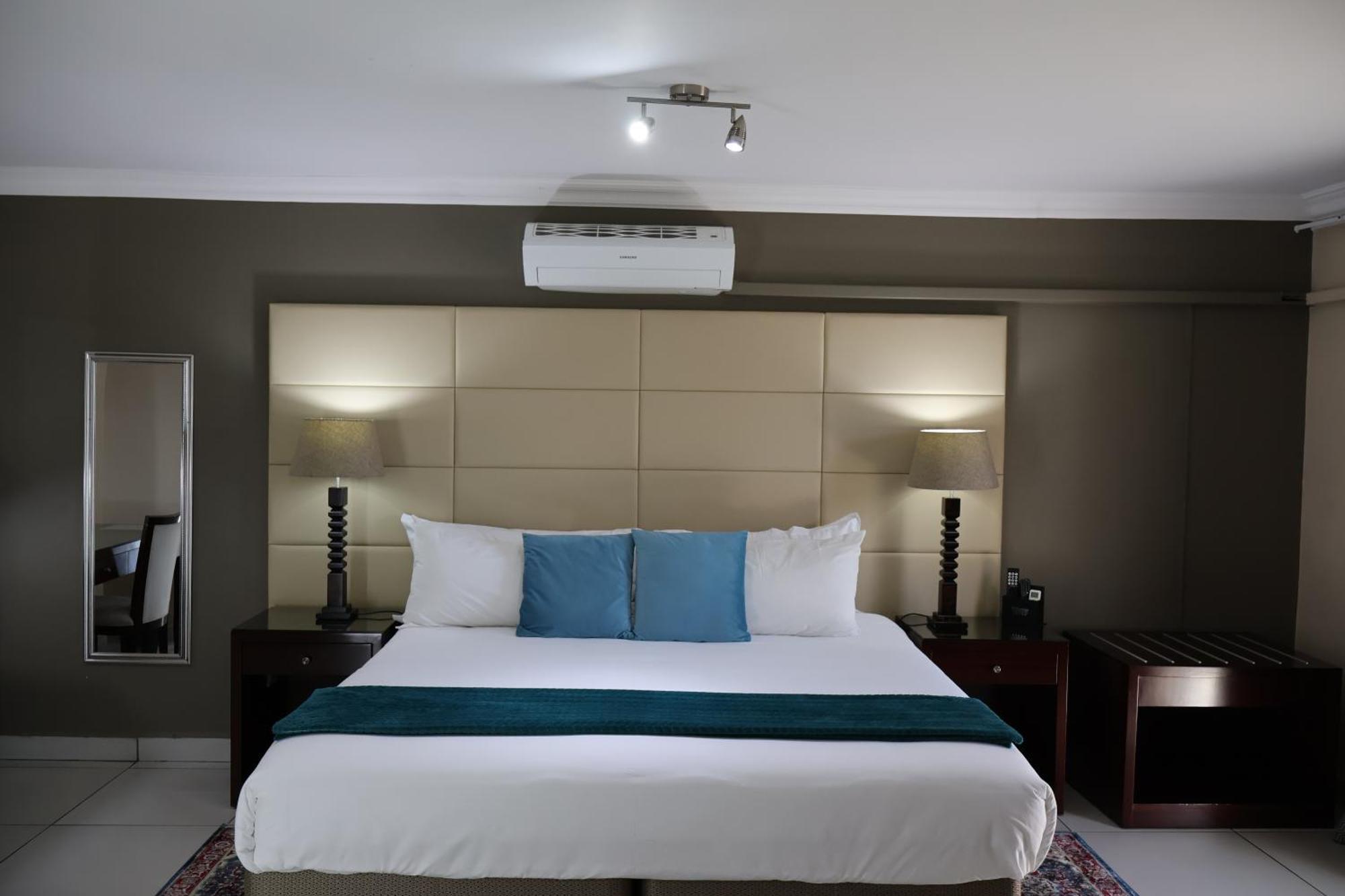 Airport Gardens Boutique Hotel Boksburg Esterno foto