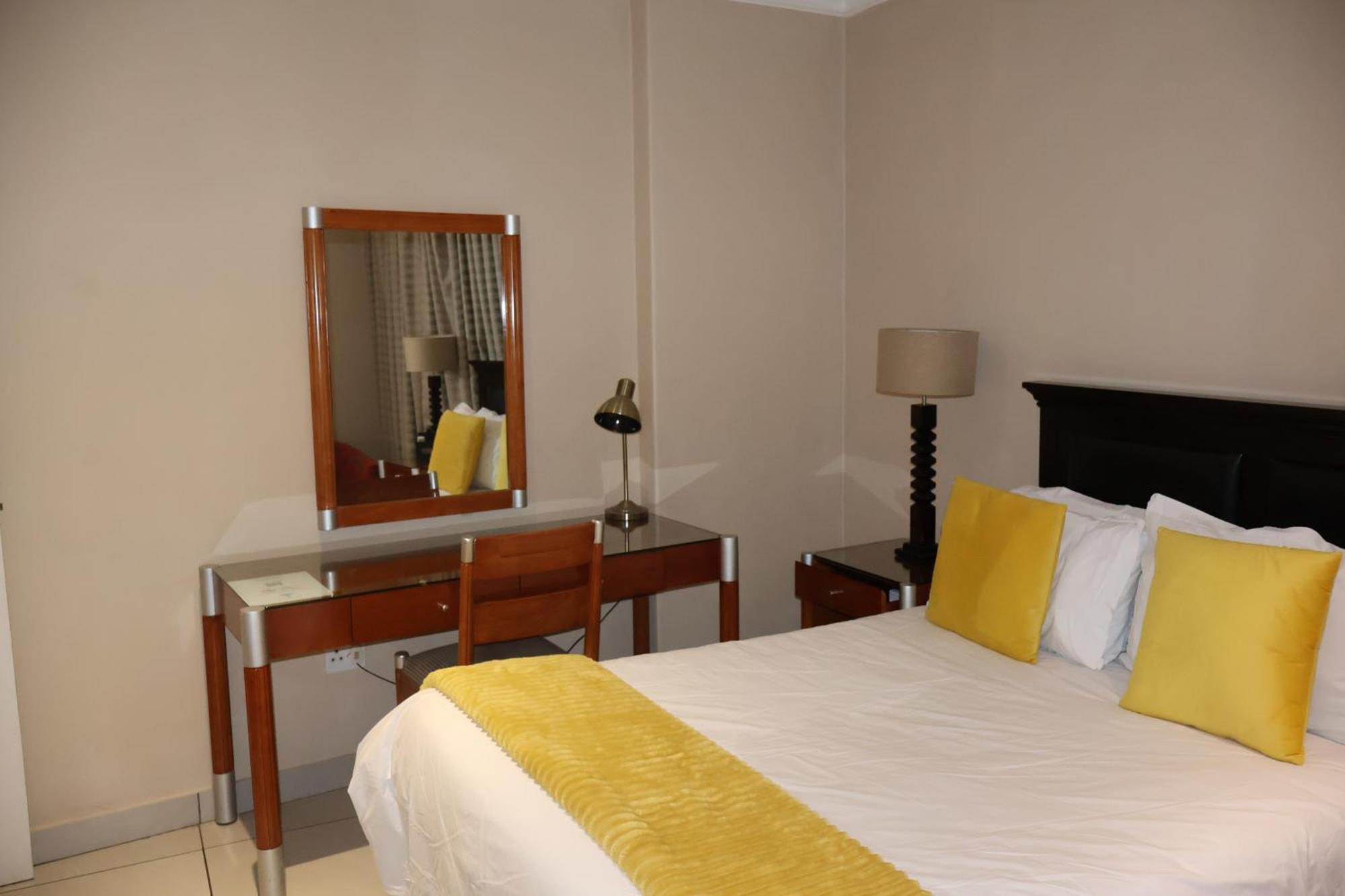 Airport Gardens Boutique Hotel Boksburg Esterno foto