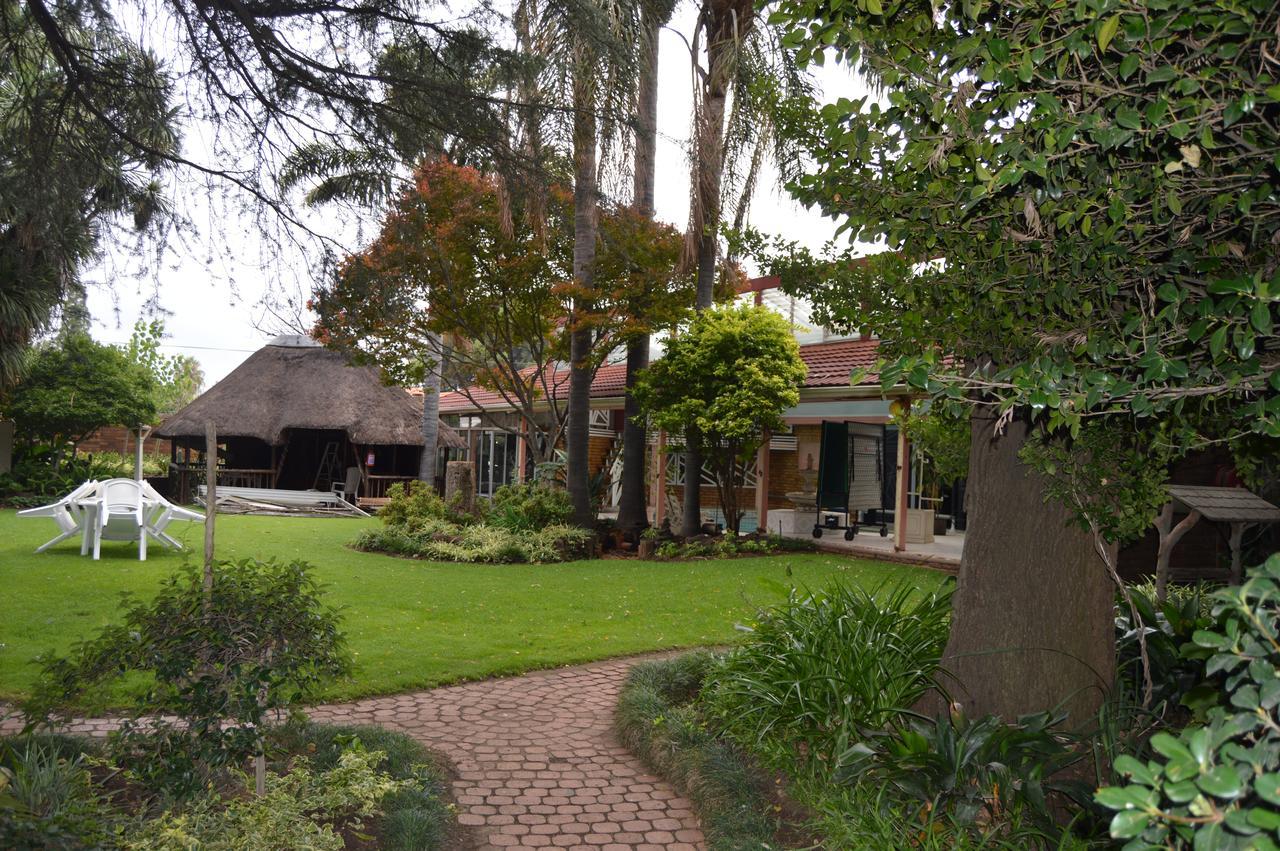 Airport Gardens Boutique Hotel Boksburg Esterno foto