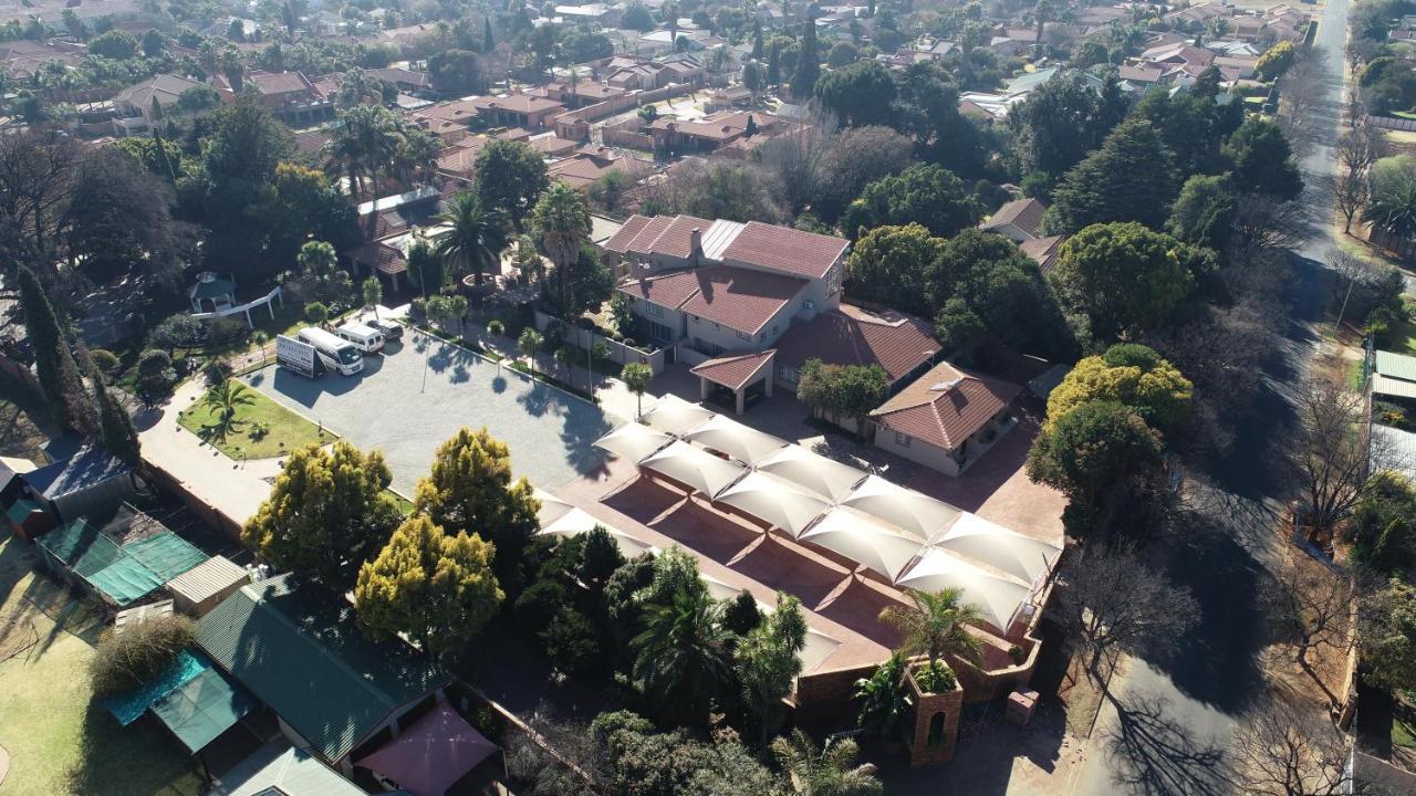 Airport Gardens Boutique Hotel Boksburg Esterno foto
