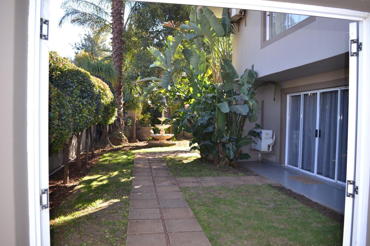 Airport Gardens Boutique Hotel Boksburg Esterno foto
