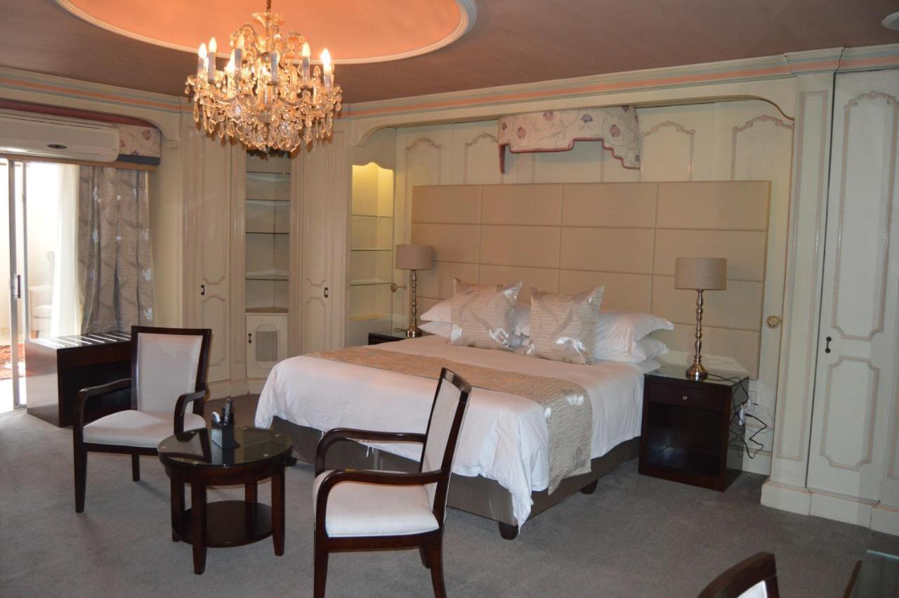 Airport Gardens Boutique Hotel Boksburg Esterno foto