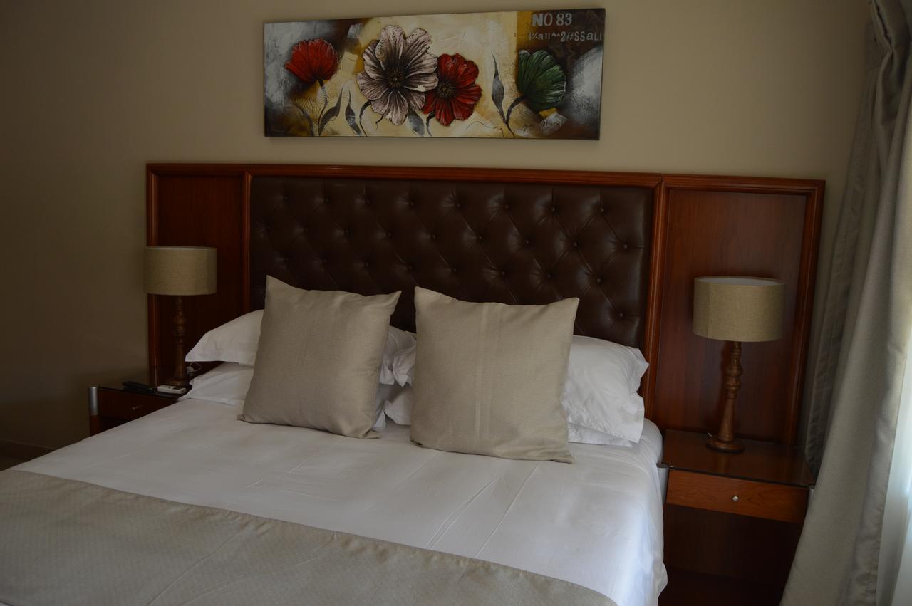 Airport Gardens Boutique Hotel Boksburg Esterno foto