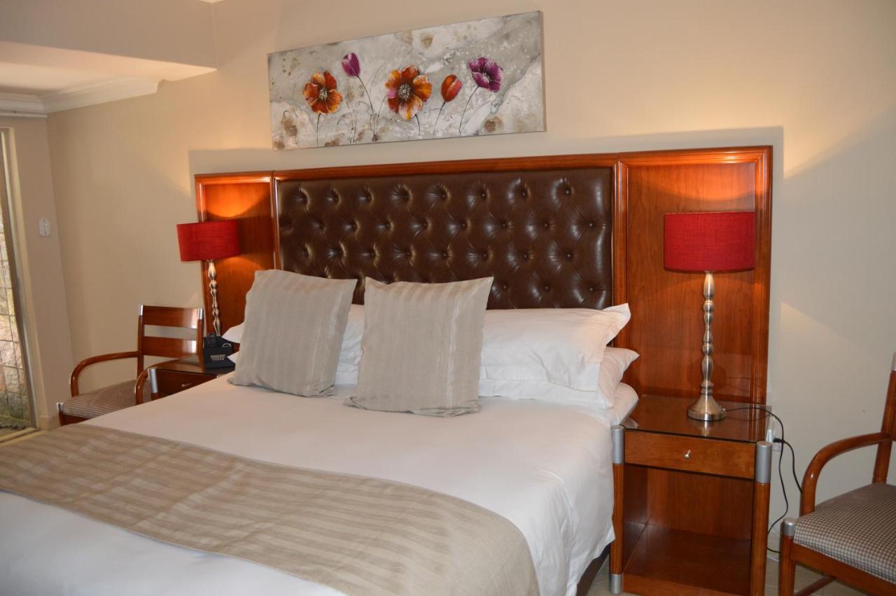 Airport Gardens Boutique Hotel Boksburg Esterno foto