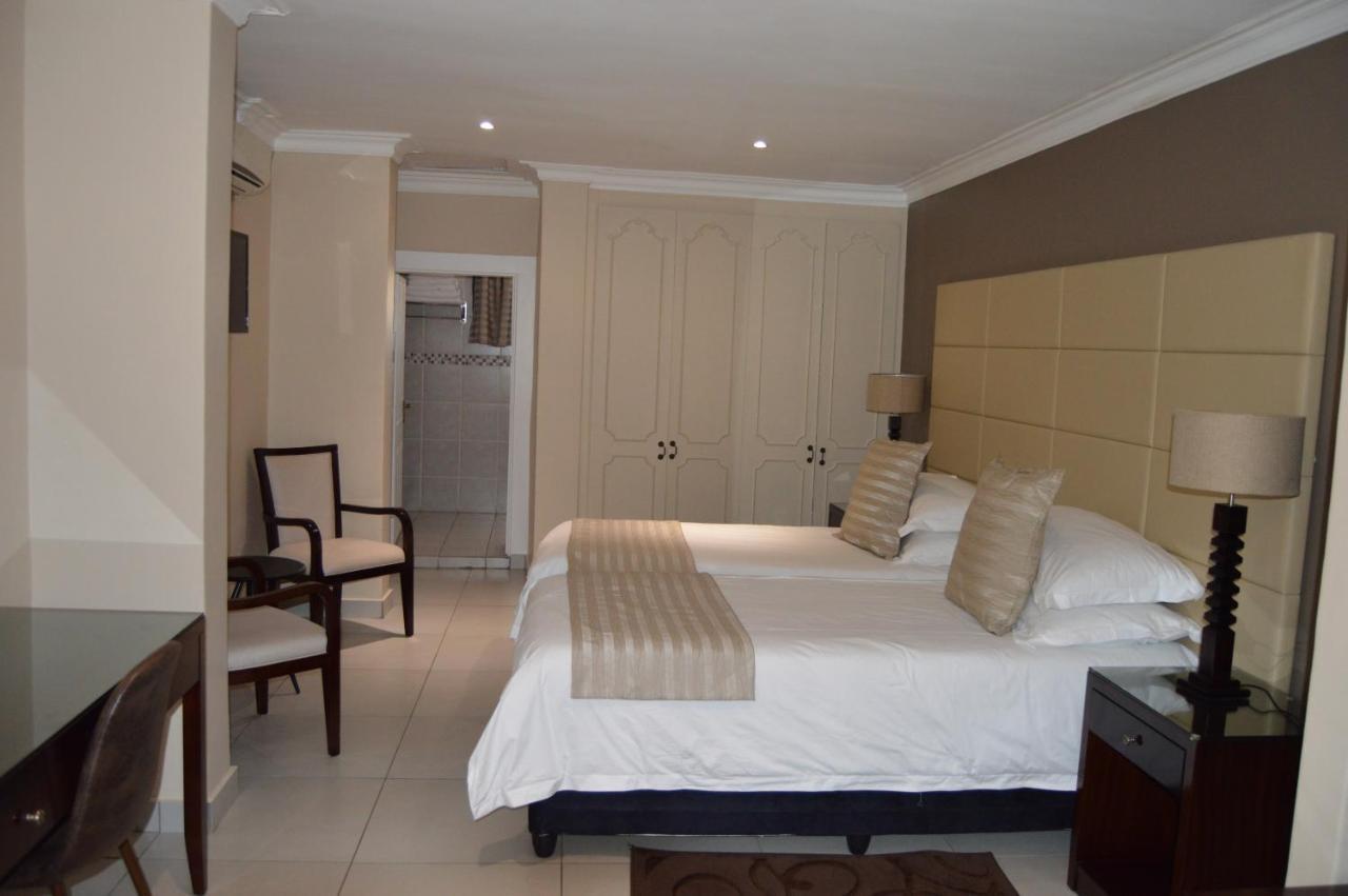 Airport Gardens Boutique Hotel Boksburg Esterno foto